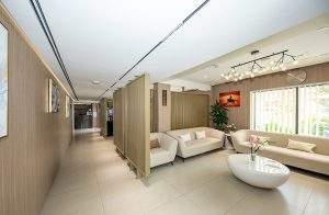 Cosmedent Medical Center Reception Area in Dubai Cosmedent Medical Center Dubai – Modern Reception and Interior Design